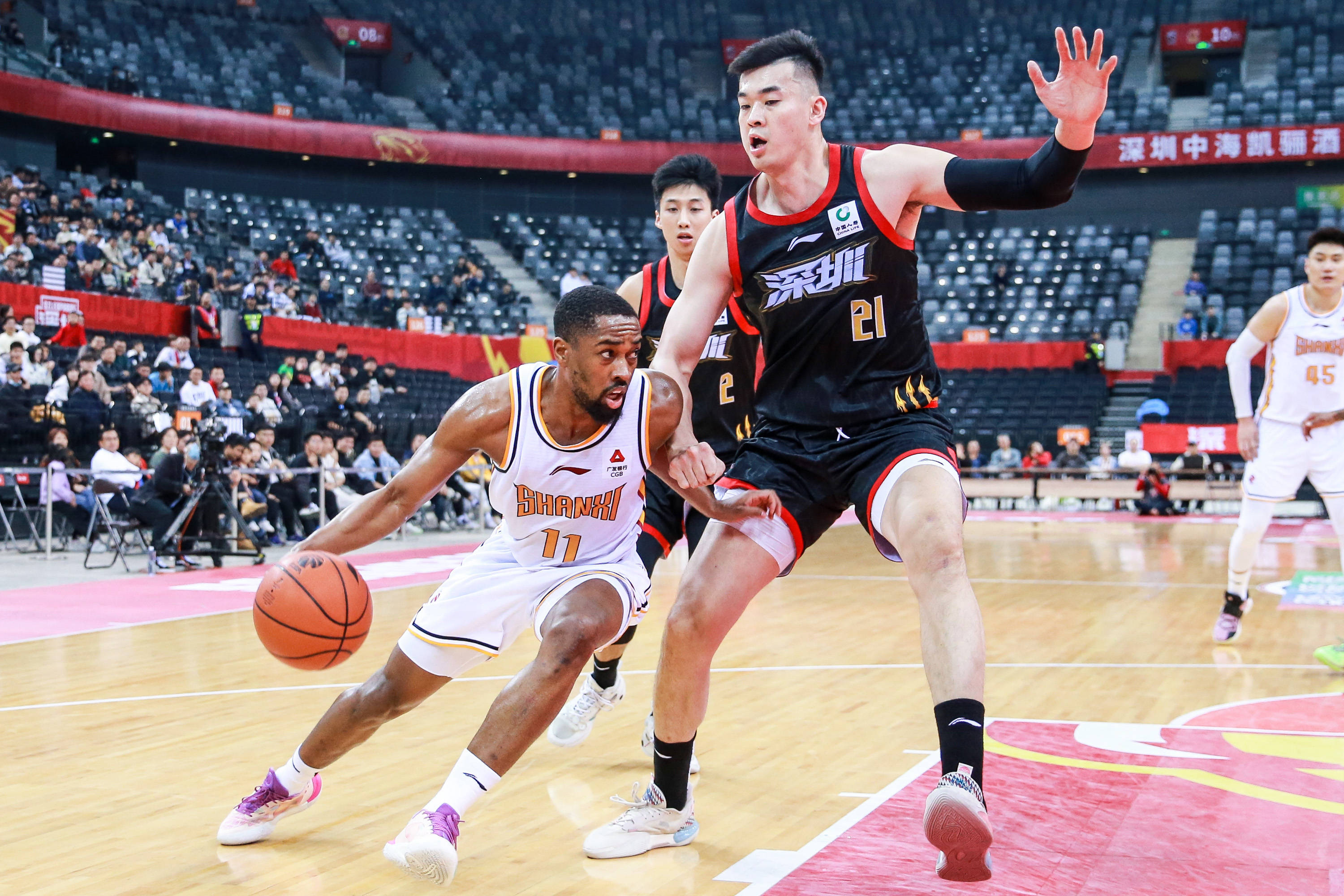 他几乎没有 他几乎没有